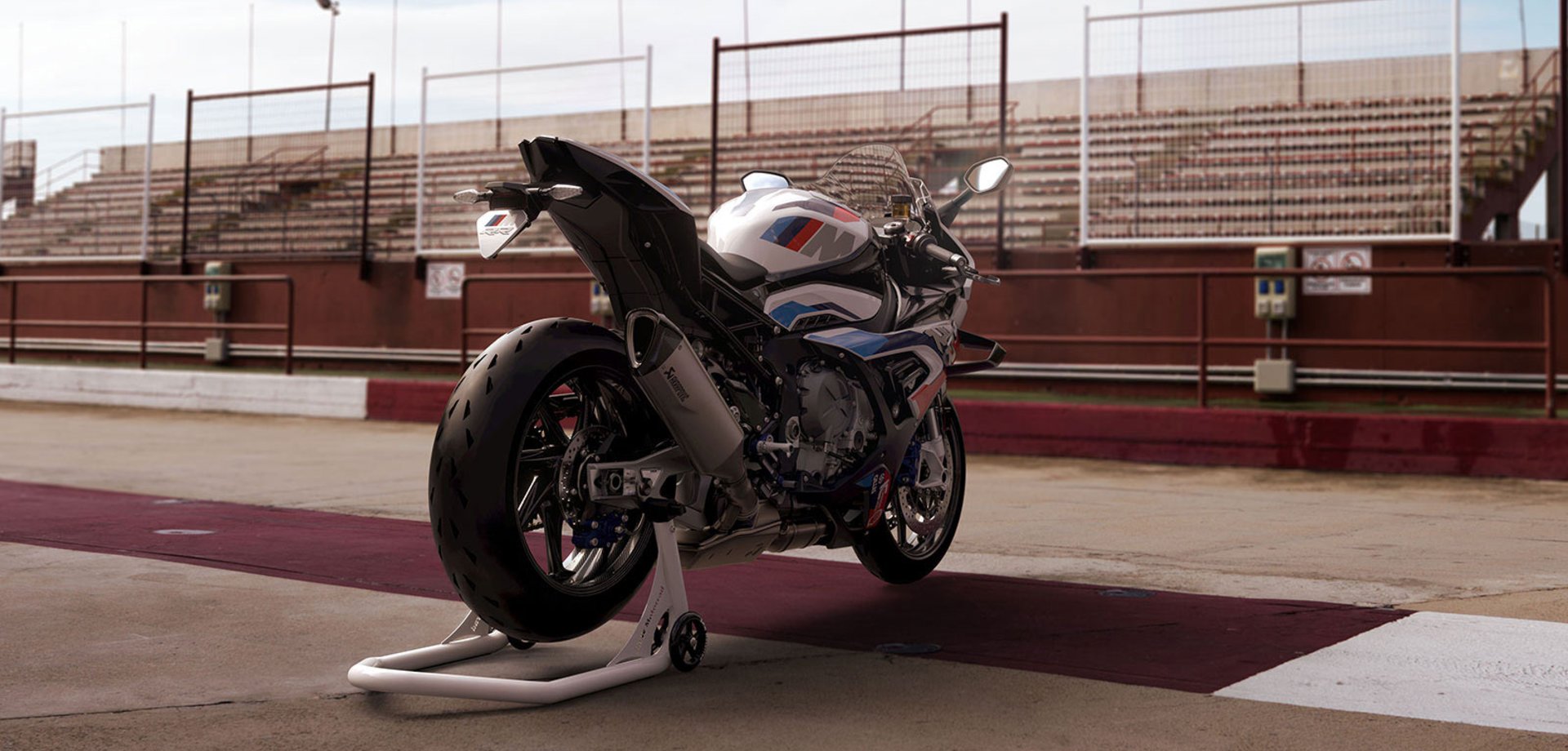 Úplne nová BMW M 1000 RR