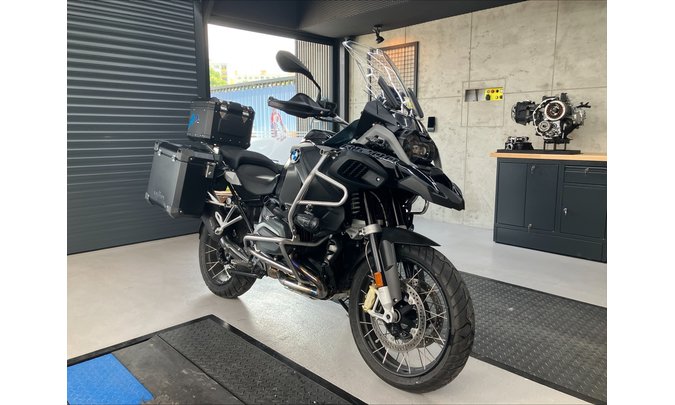 R 1200 GSA